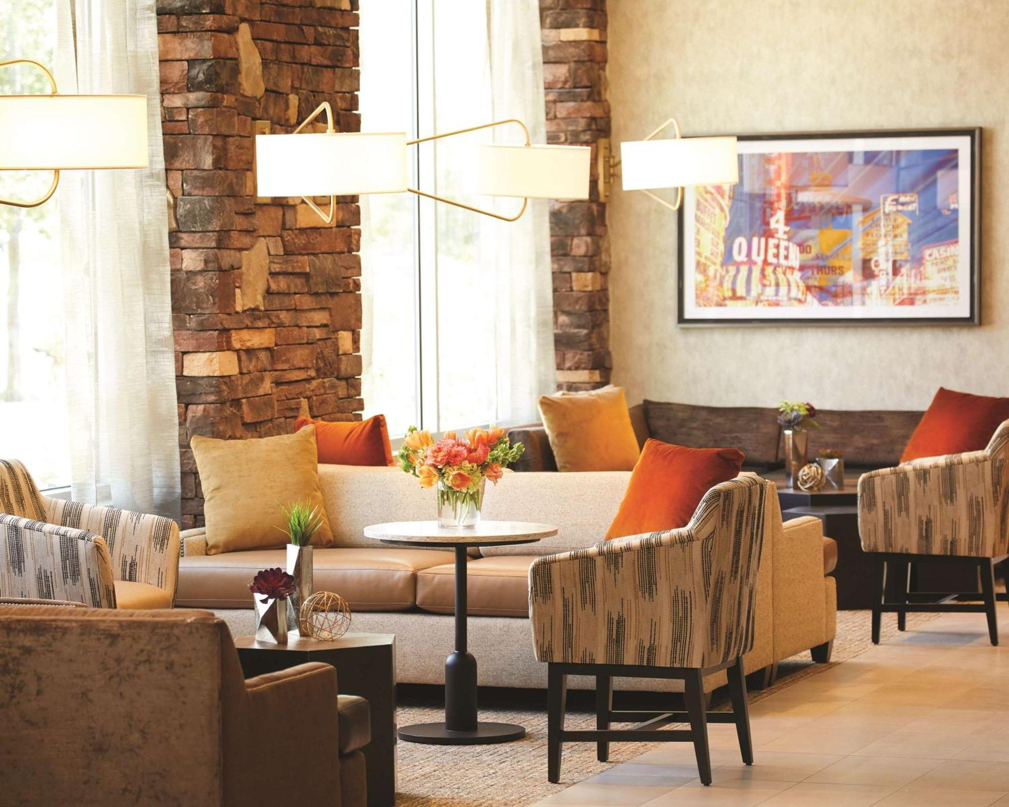 Hyatt Place Las Vegas At Silverton Village Eksteriør billede